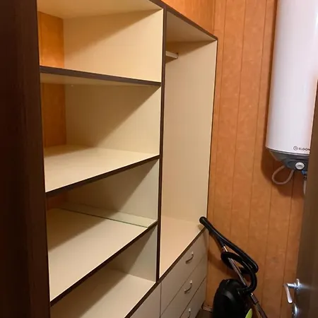 Samuil Apartment *